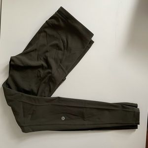 Lululemon green yoga pants with side pockets, 8
